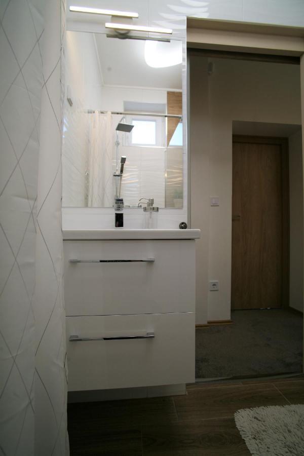 Otium Wellness Apartmanhaz バラトンアカラッチャ エクステリア 写真